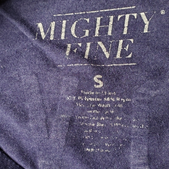 MIGHTY FINE | Women's blue Do What You Love text graohic t-shirt. Size small. - Picture 3 of 3